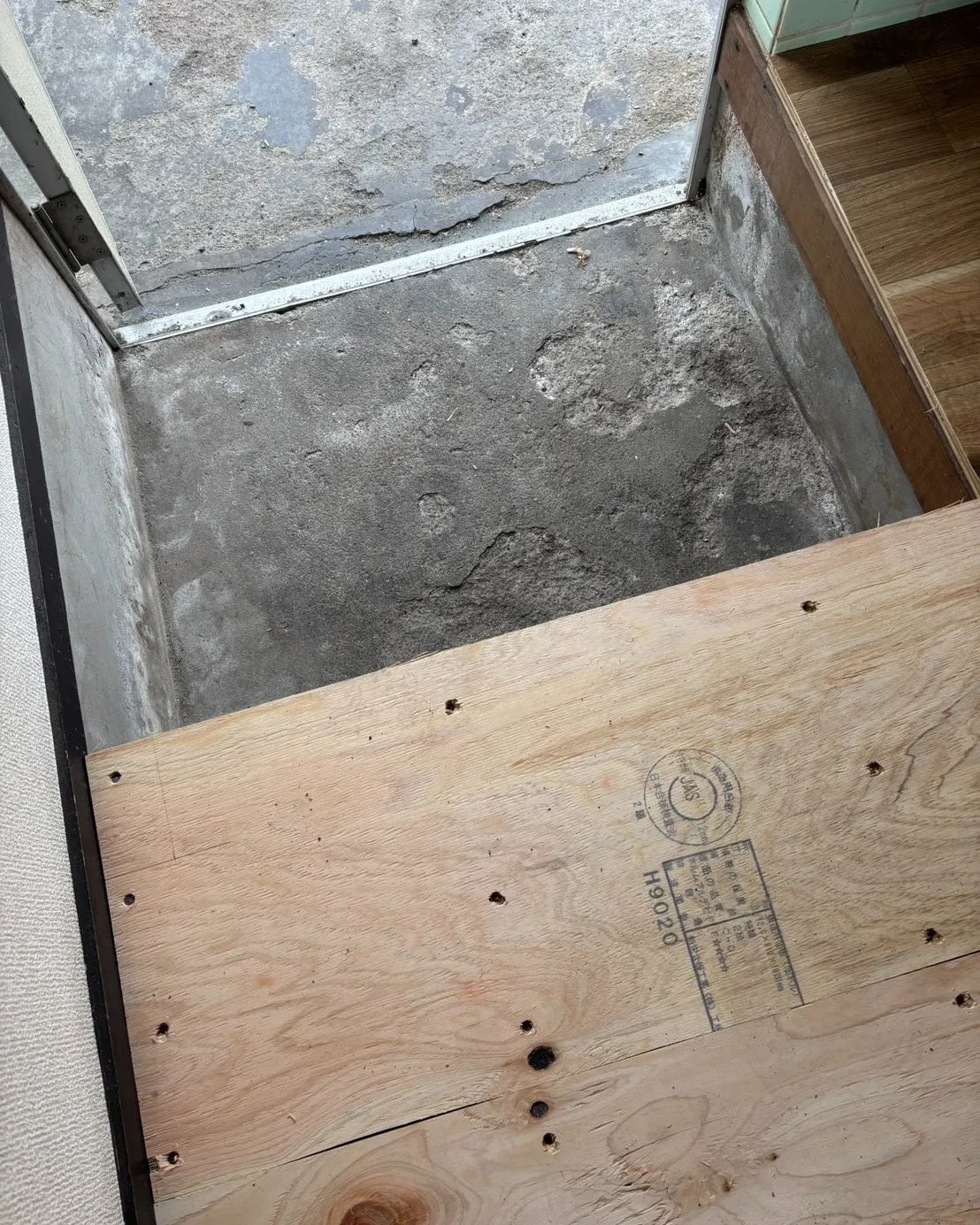 原状回復全般を手がける当社の施工例として、今回は