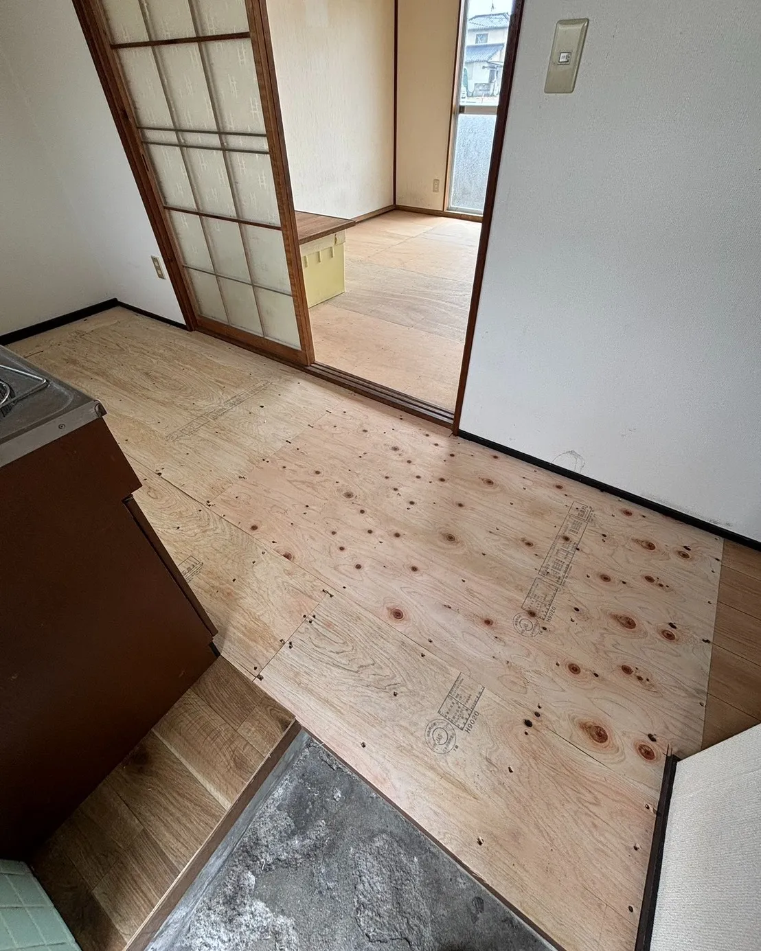 原状回復全般を手がける当社の施工例として、今回は